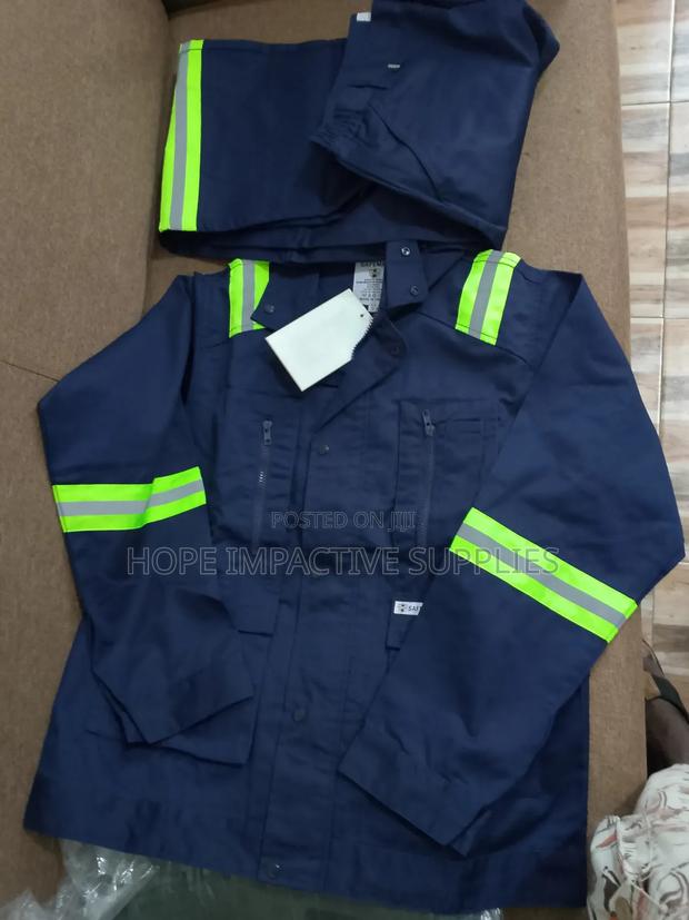 Safety Overall - Top & Down With Reflectors · Photo 4