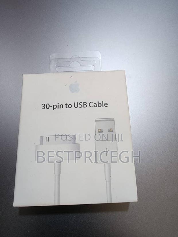 Apple 30-Pin to Usb Cable · Photo 1