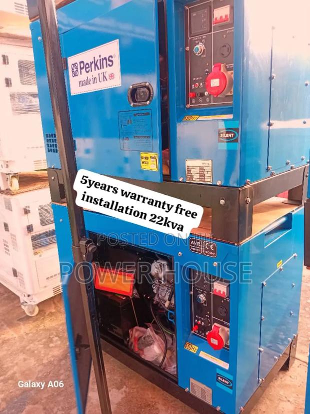 Executive Titan Amp 22kva Generator 22kva Diesel Perkins · Photo 1
