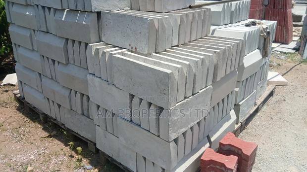 Garden Curbs for Sale · Photo 1