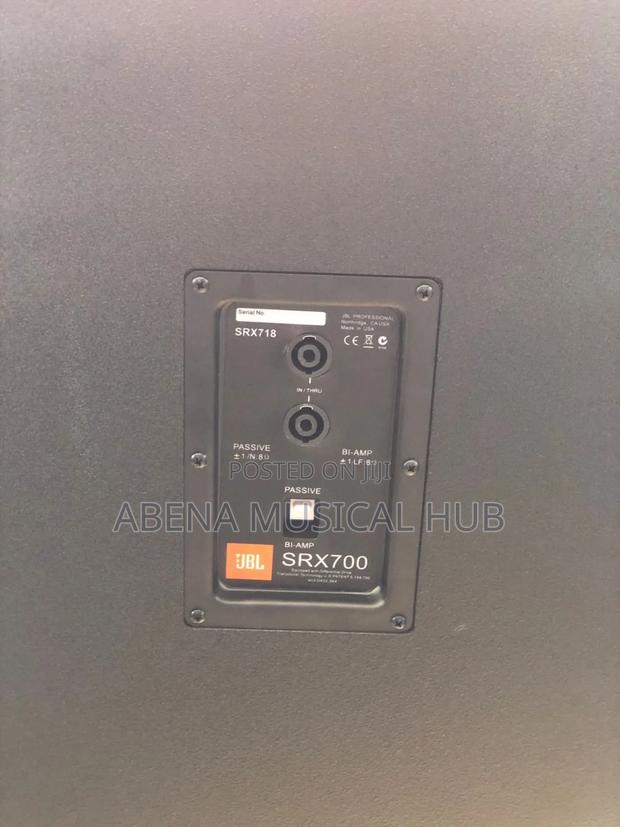 JBL SRX 718s Single Sub · Photo 2