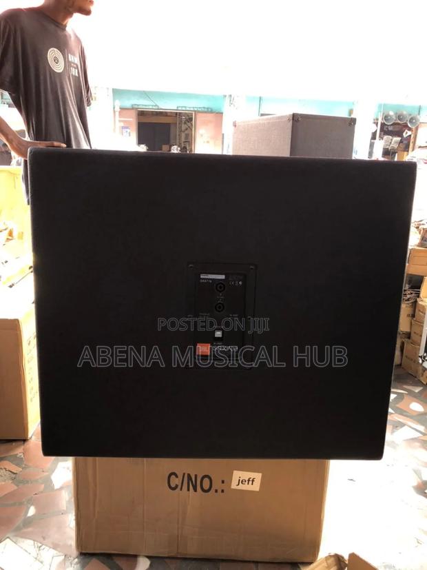 JBL SRX 718s Single Sub · Photo 3