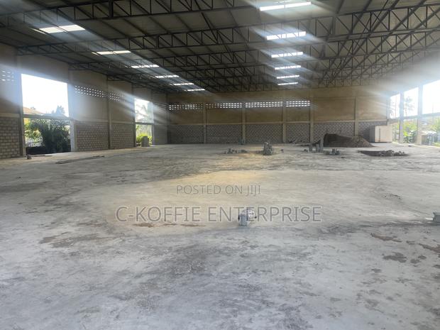 1,750 Warehouse at North Kaneshie Industrial Area for Rent · Photo 2