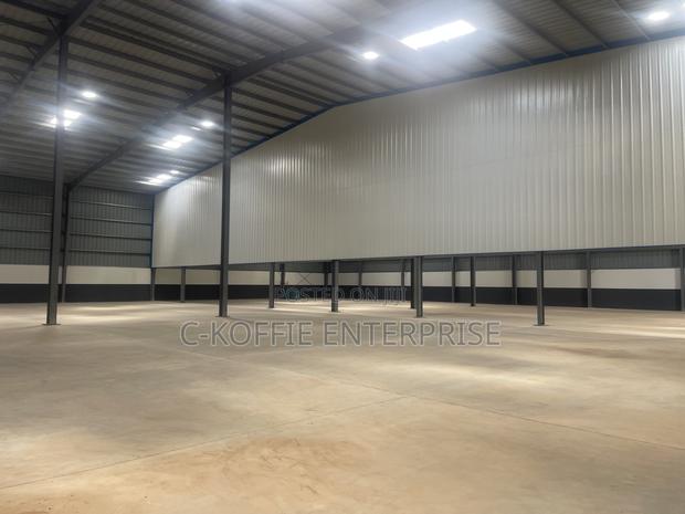 830 SQM Warehouse at Spintex for Rent · Photo 5