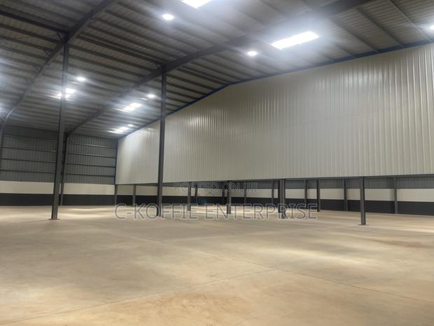 830 SQM Warehouse at Spintex for Rent · Photo 4