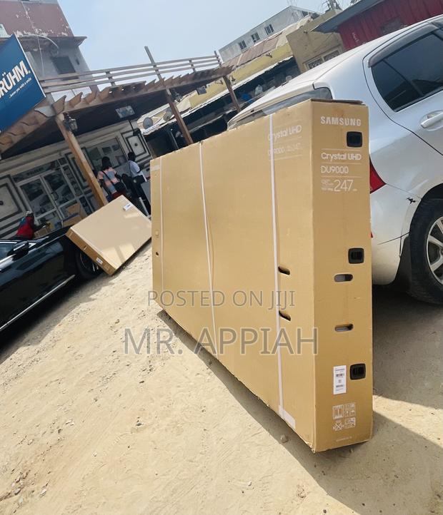 Newly Made Samsung 98du9000 98” Crystal Uhd Tv,Black · Photo 2