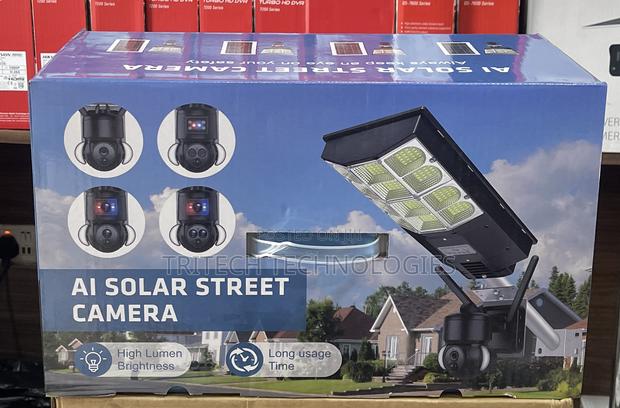 Hikview 4g Dual Lens Solar With Street Light Camera · Photo 1
