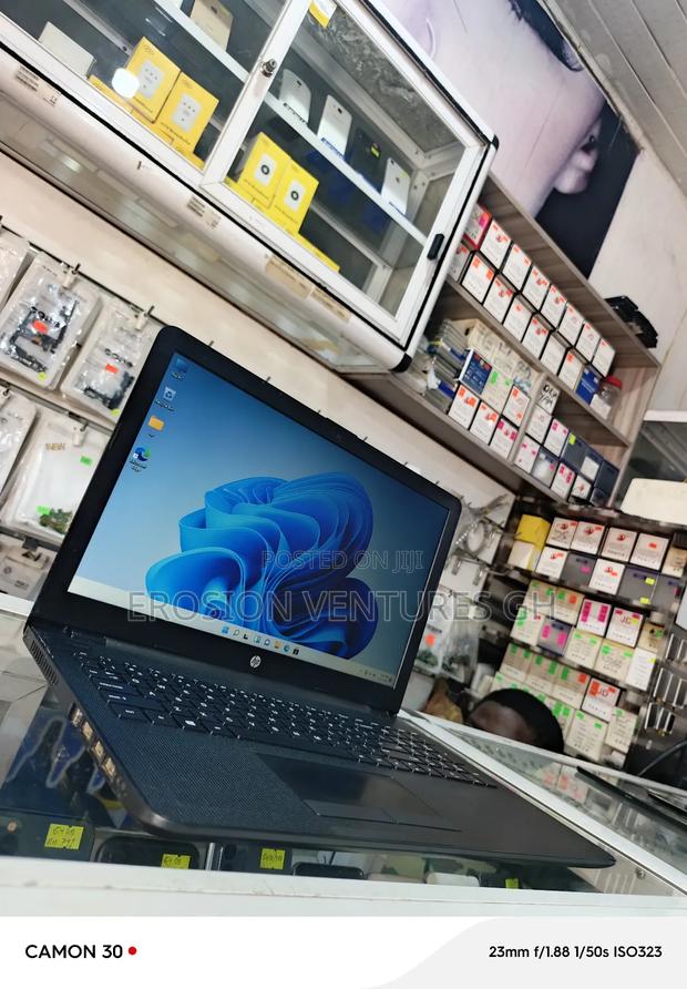Laptop HP 8GB Intel SSD 160GB · Photo 3