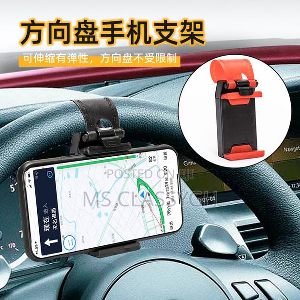 Universal Car Phone Holder Car Steering Wheel Phone Holder · Photo 3