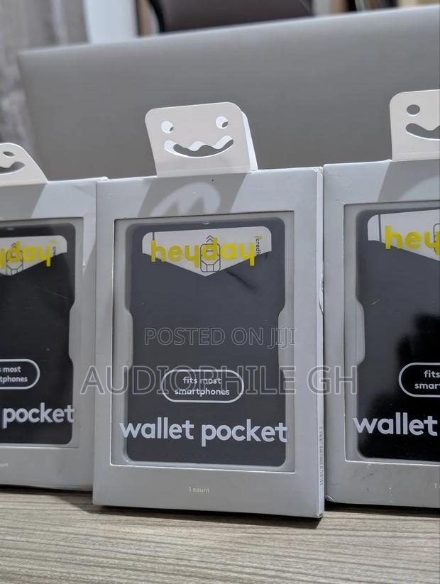 Heyday Cell Phone Card Wallet Pocket With Magsafe · Photo 3