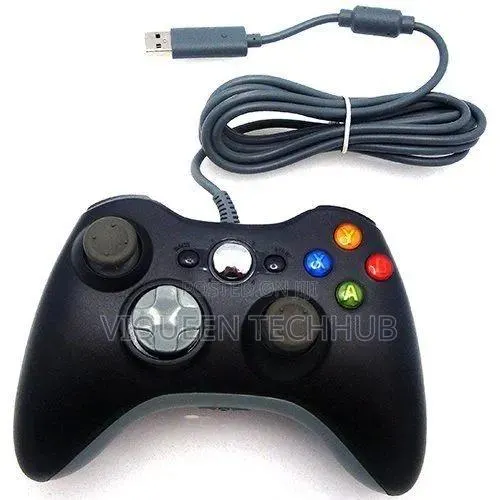 Xbox 360 Wired Controller · Photo 1