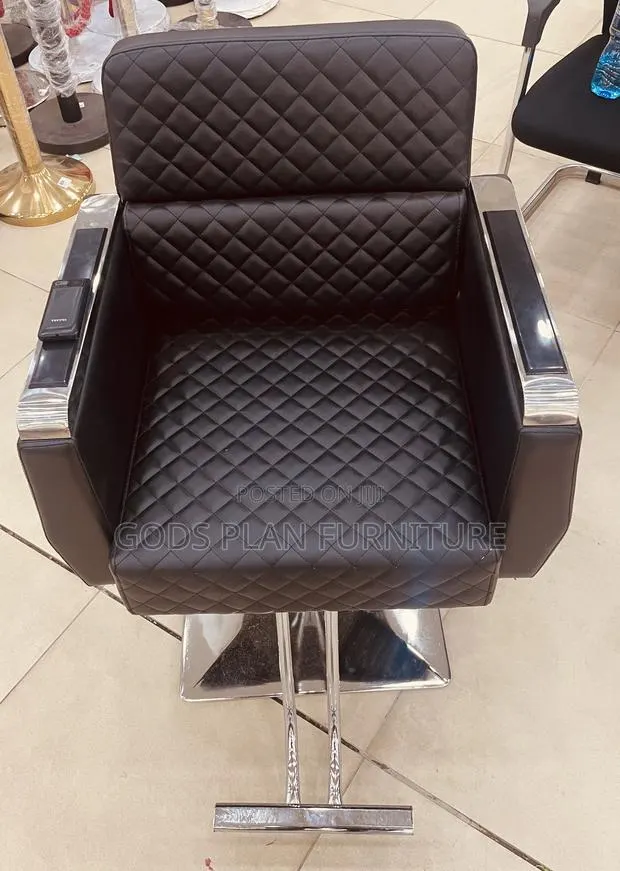 Hydraulic Barber/ Salon Chair · Photo 3