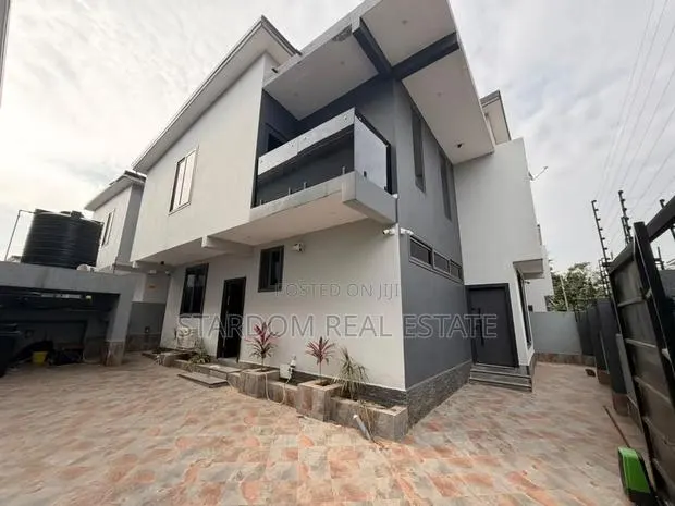 3bdrm Apartment in Haatso, ECOMOG for rent · Photo 1