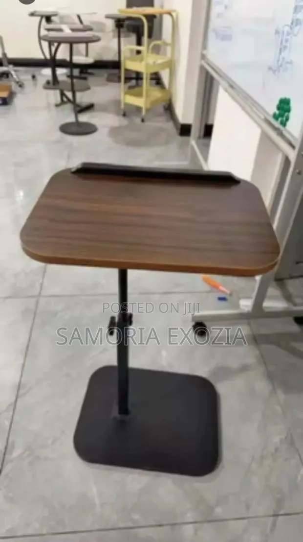 Simple Tables · Photo 1