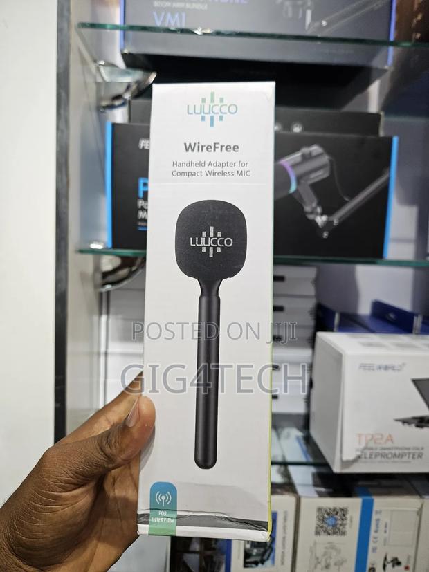 Luucco Handheld Wireless Microphone Adapter Holder · Photo 1