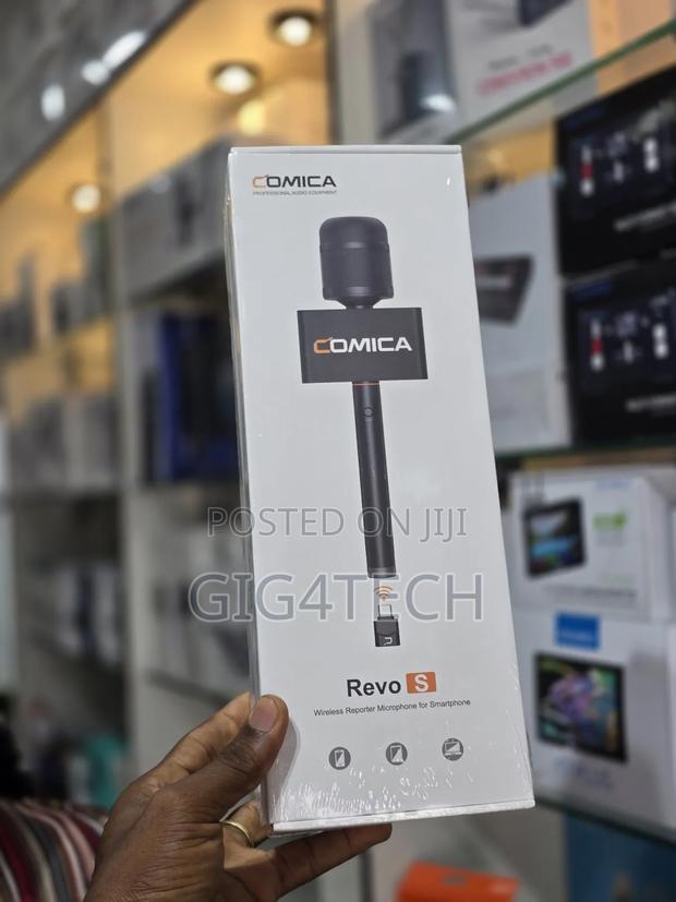 Comica Revo S Wireless Interview Microphone System · Photo 1