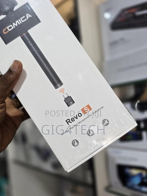 Comica Revo S Wireless Interview Microphone System · Photo 3
