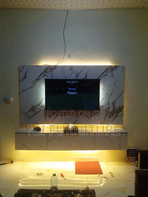 Tv Console · Photo 2