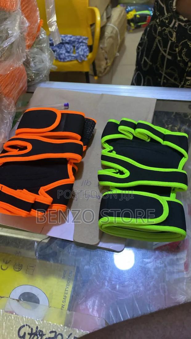Quality Leather Hand Gloves For Gym Workout And Motor Riders · Photo 1