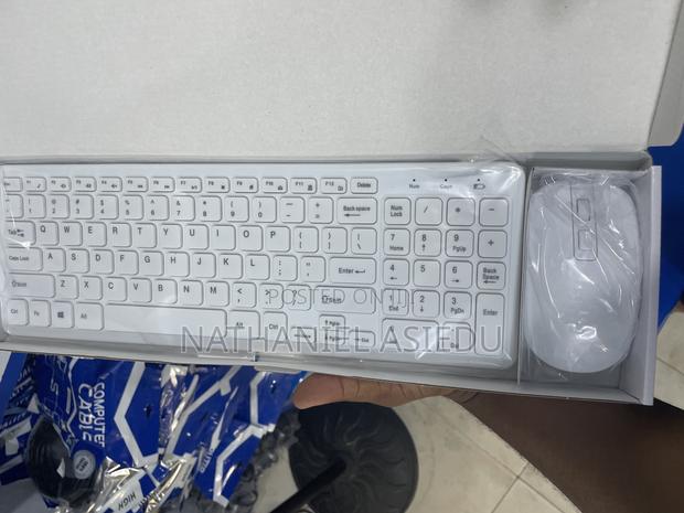 Mini Wireless Azerty Keyboard and Optical Mouse Set in White · Photo 2