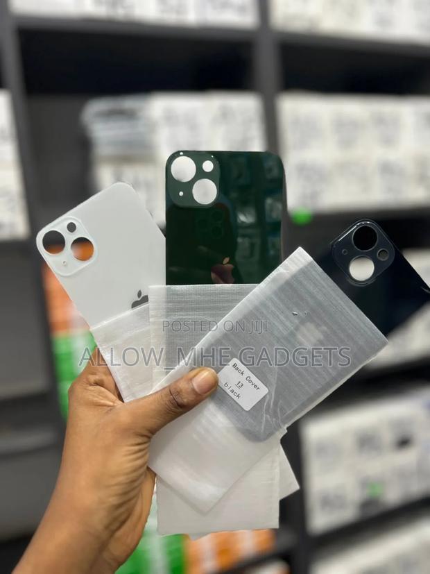 iPhone 13 Back Glass Replacement Parts + Installation · Photo 1