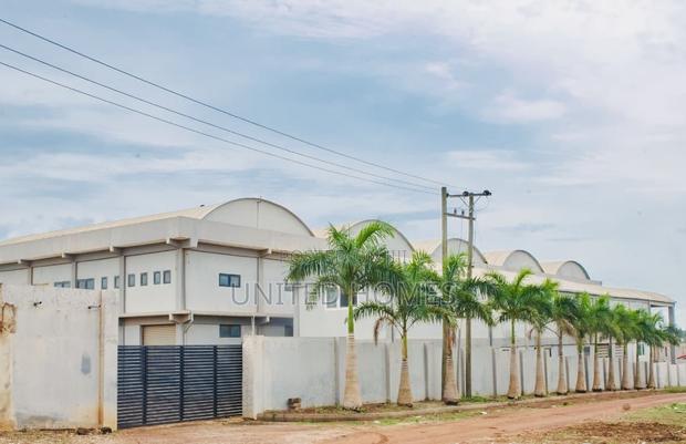 Adenta Pantang Warehouse for Sale · Photo 5