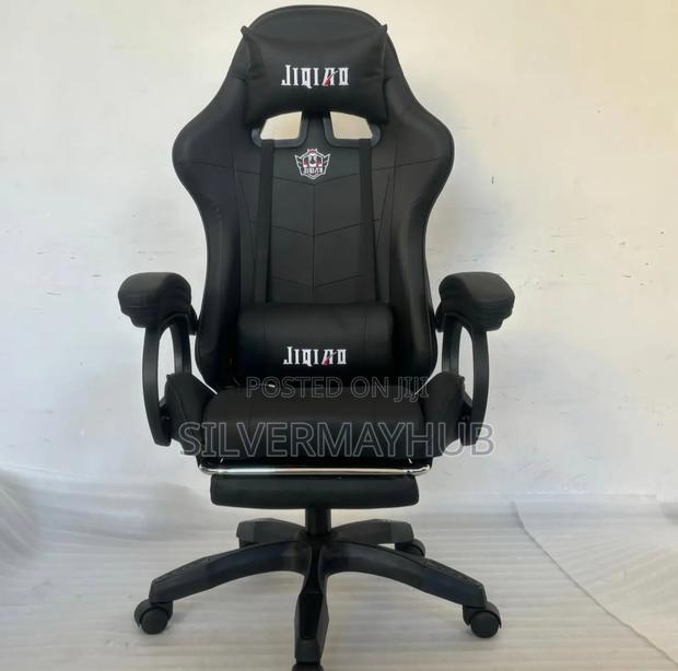 Gaming Chair With in Built Lumbar Vibrating System · Photo 5