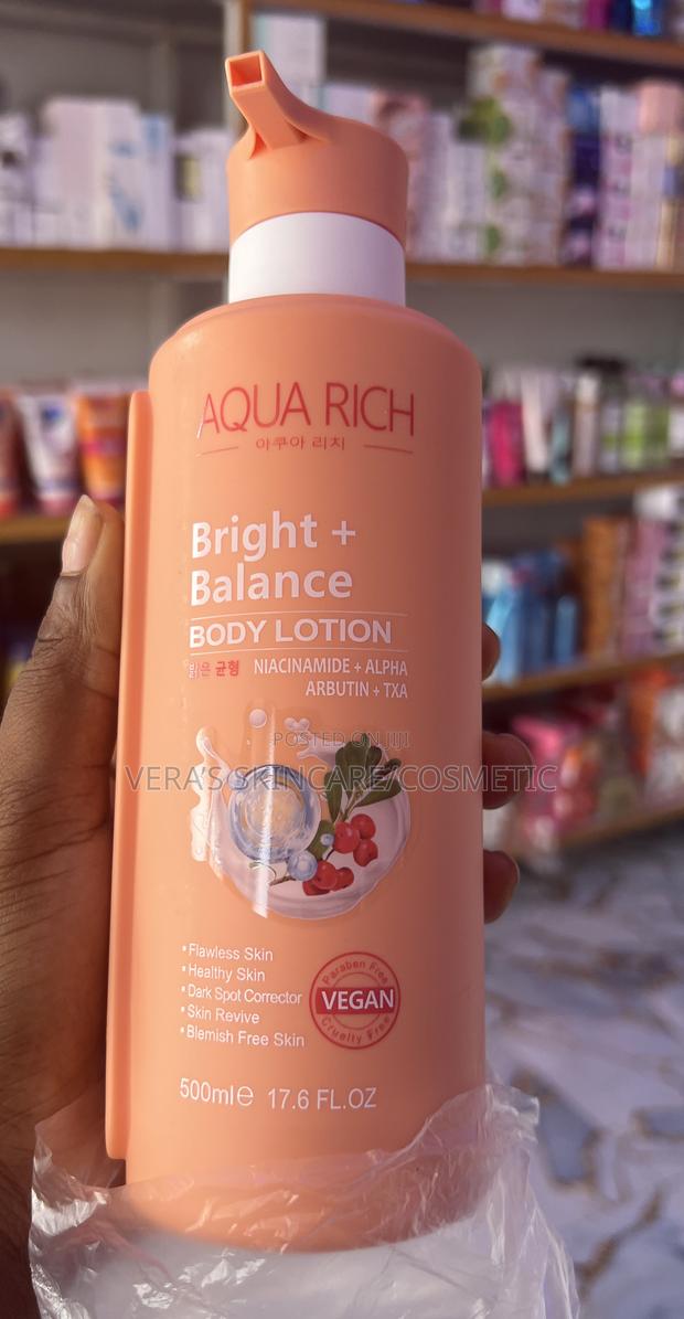 Aqua Rich Body Lotion · Photo 3