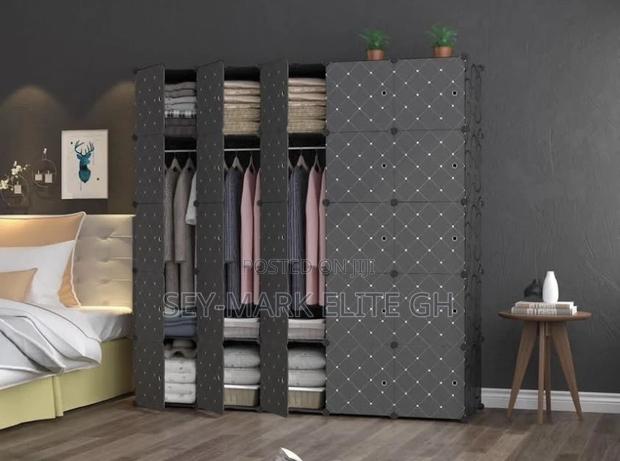 20 Cubes Plastic Wardrobe + Shoe Rack · Photo 1