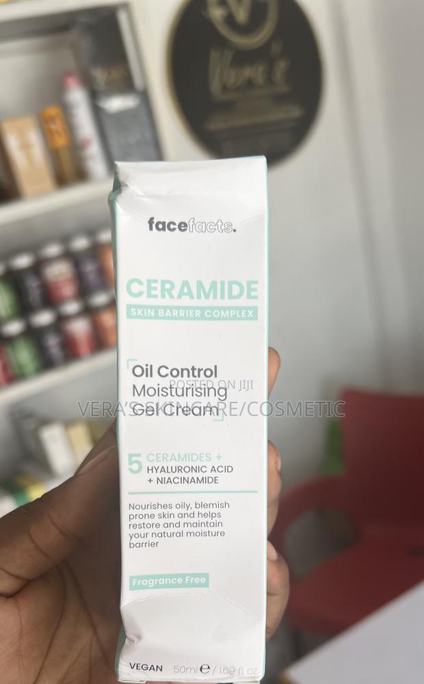 Face Facts Oil Control Facial Set · Photo 3