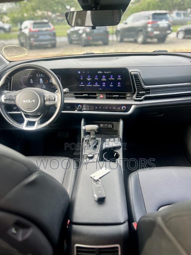 Kia Sportage EX 2023 Gray · Photo 5