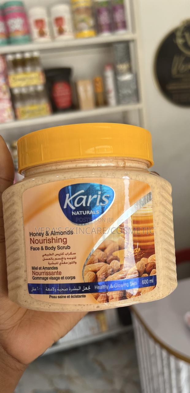 Karis Natural Face And Body Scrub · Photo 1