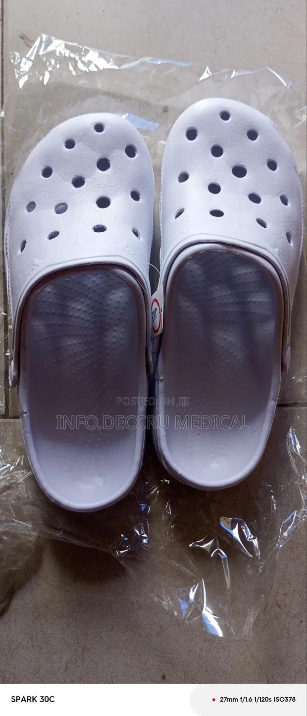 Scrub Shoes · Photo 1