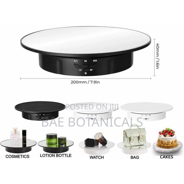 Rotating Mirror Display Stand (22cm Diameter) · Photo 1