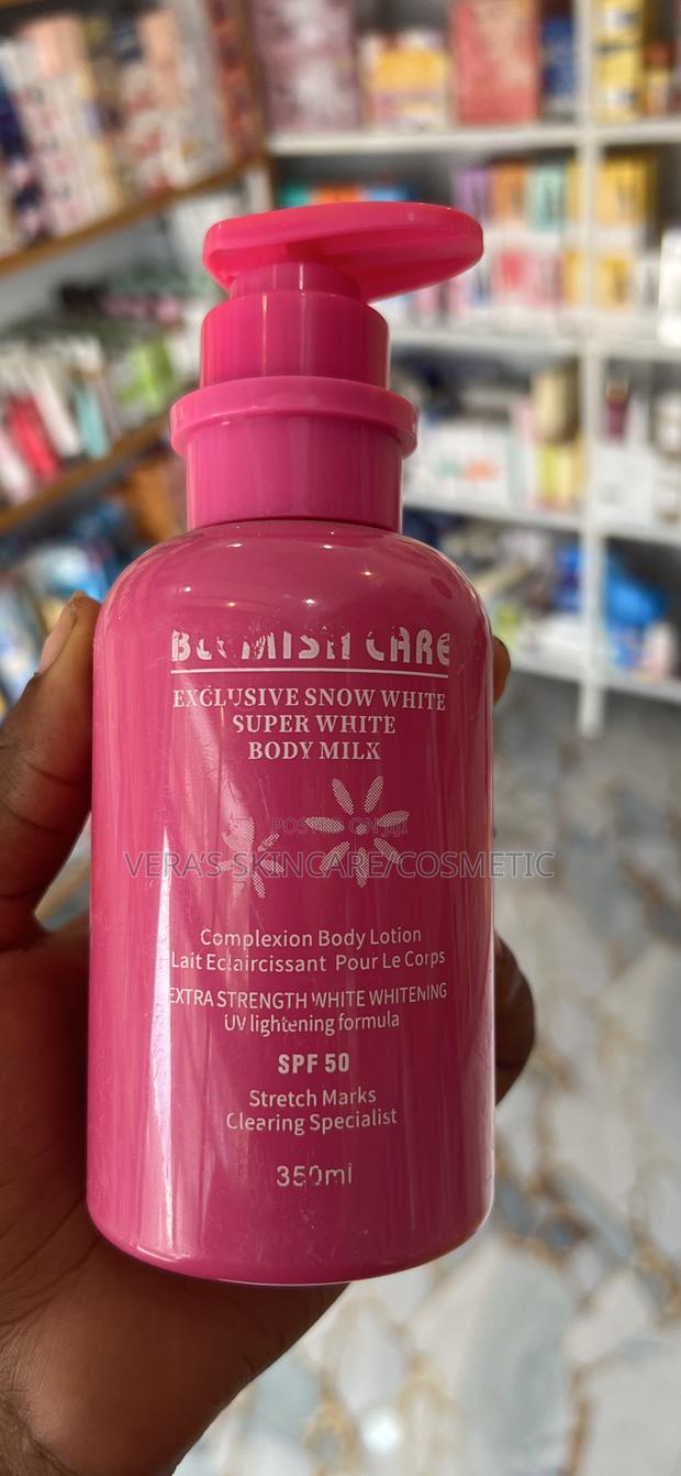 Blemish Care Whitening Lotions · Photo 3