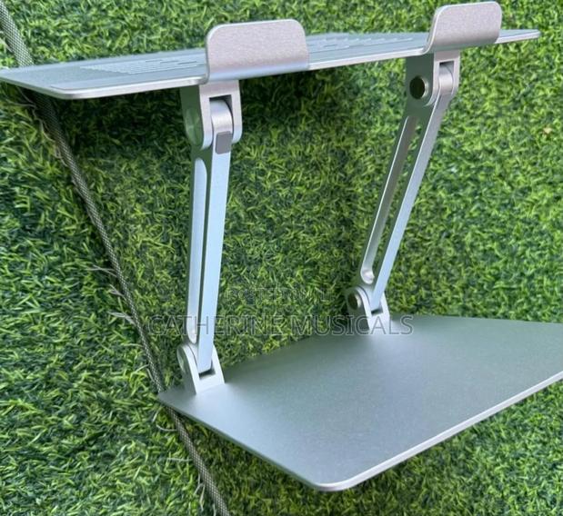 Adjustable Laptop Classic Stand · Photo 3