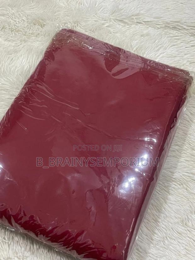 Plain Burgundy Bedsheet + 2 Pillow Cases · Photo 3