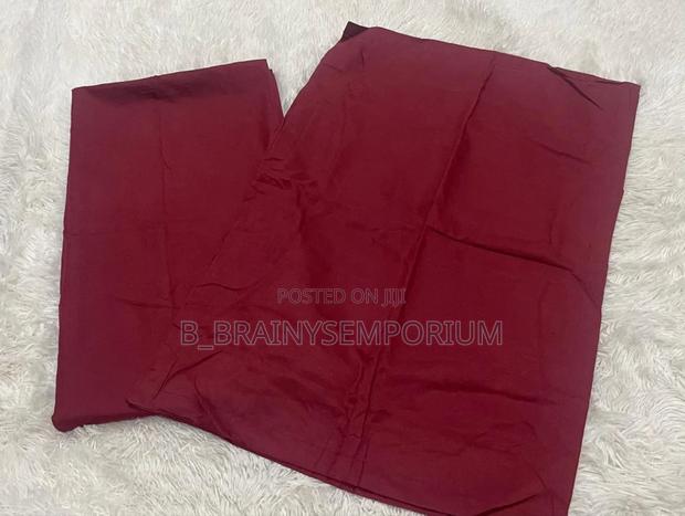 Plain Burgundy Bedsheet + 2 Pillow Cases · Photo 7