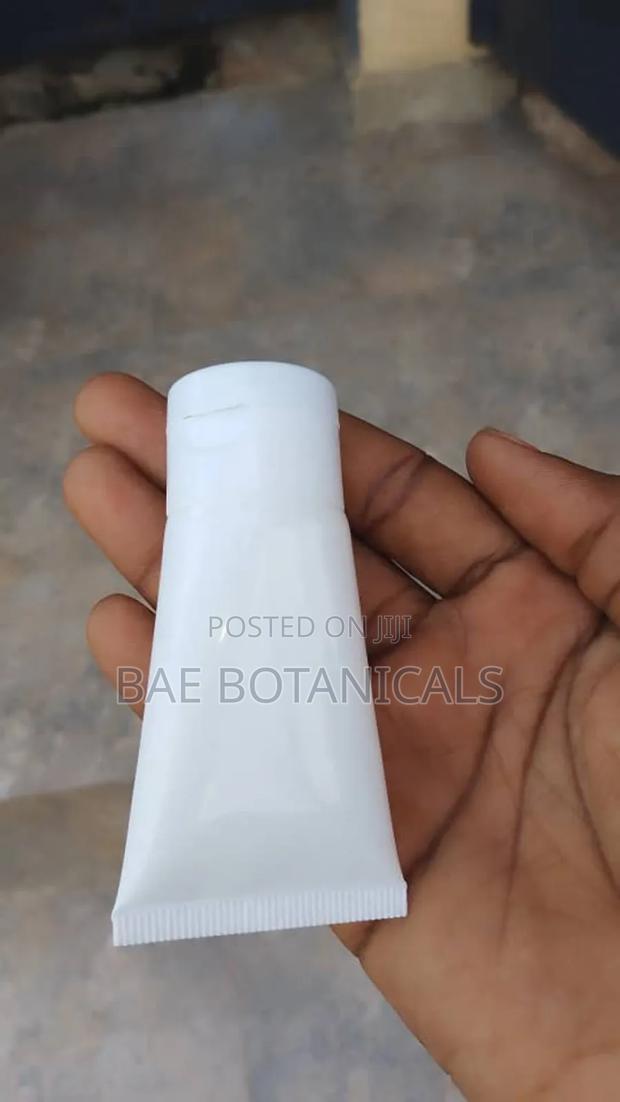 30ml White Squeeze Lotion Tube / Bottles · Photo 1