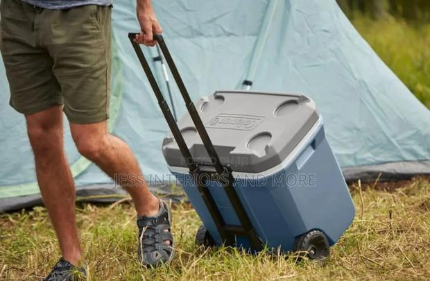 Coleman 60qt Ice Chest Rolling Cooler · Photo 2