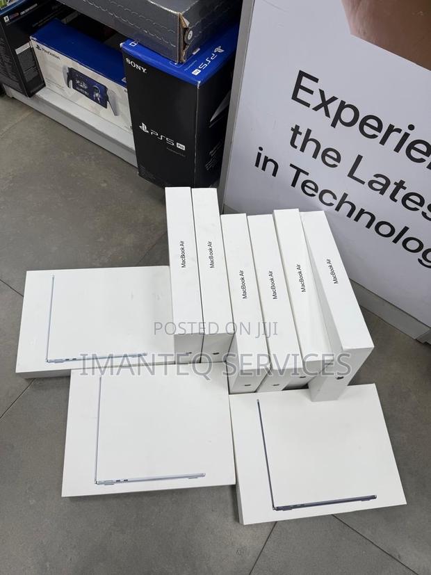New Laptop Apple MacBook Air 2025 M4 13-Inch 16GB Apple M4 SSD 256GB · Photo 1