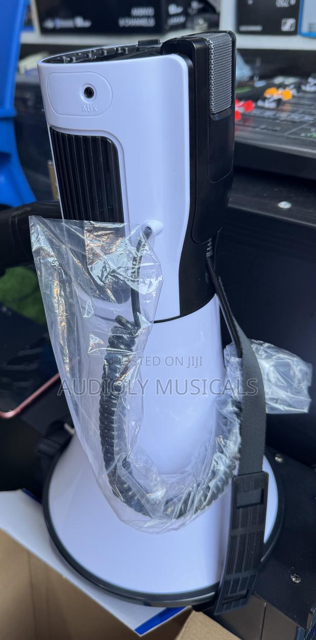 Megaphone Ml-106u · Photo 1