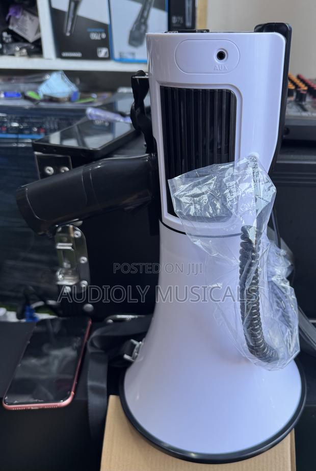 Megaphone Ml-106u · Photo 5