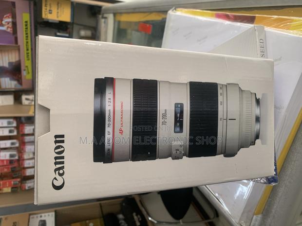 Brand New Zoom Lens 70-200mm Mark Il · Photo 2