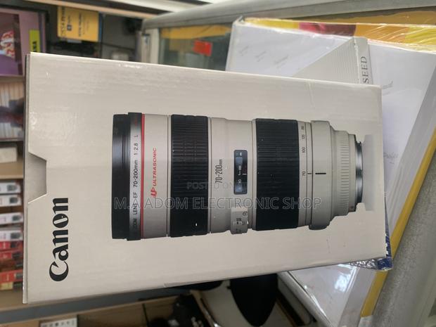 Brand New Zoom Lens 70-200mm Mark Il · Photo 1