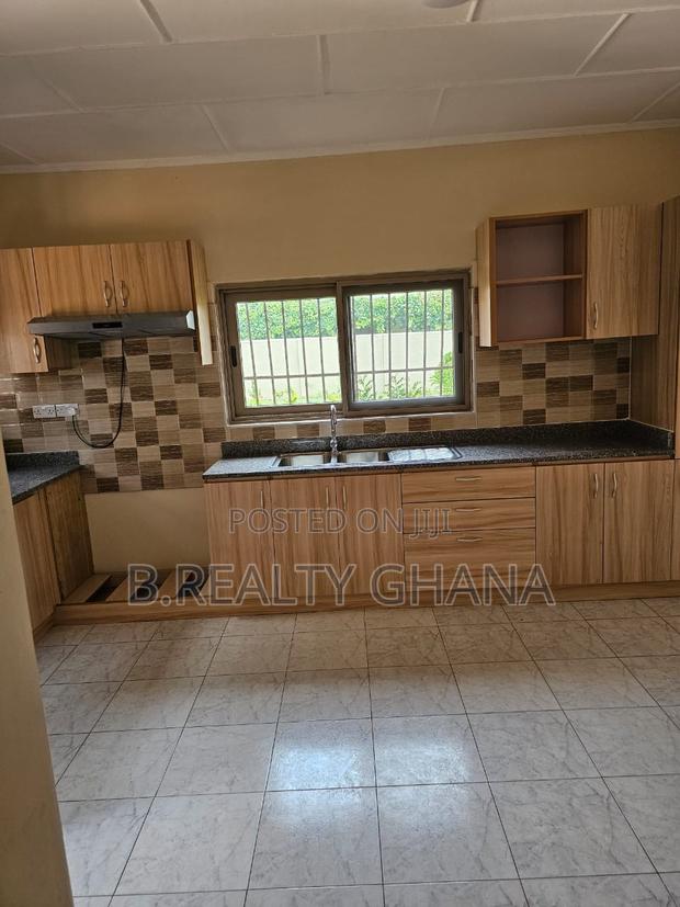 3bdrm House in Spintex for rent · Photo 5