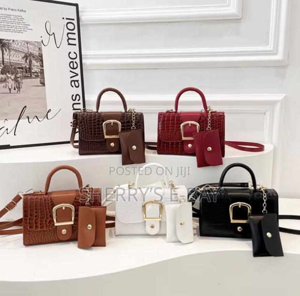 Fashion Crossbody Bags · Photo 1