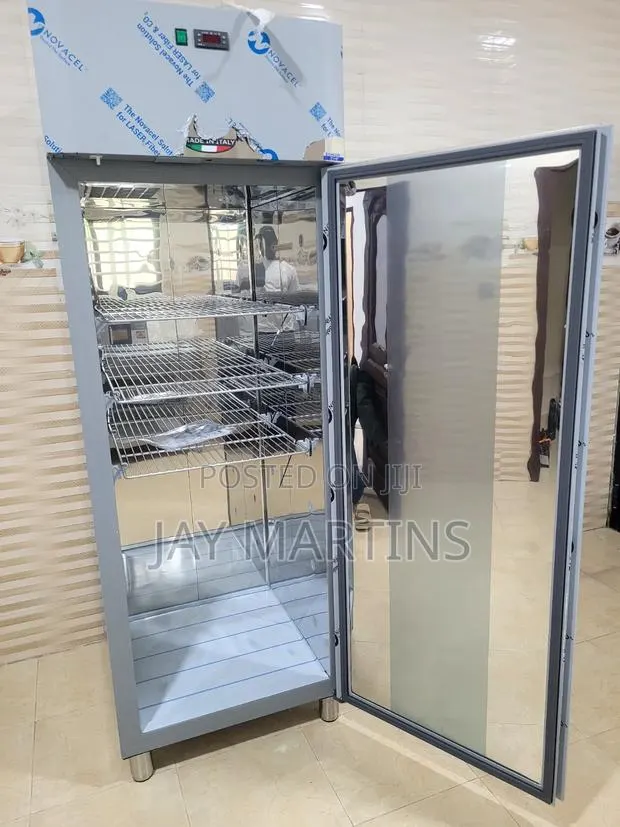 Industrial Refrigerator · Photo 1
