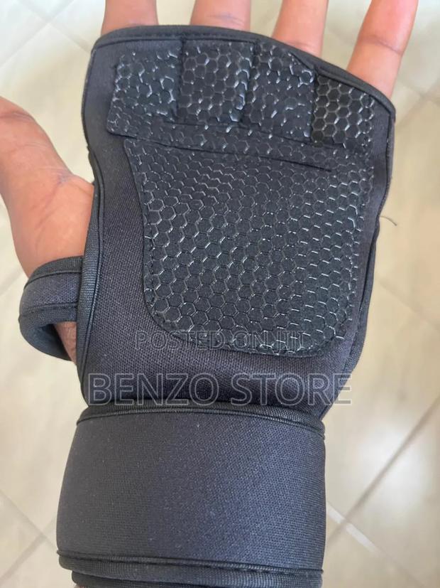 Original Leather Hand Gloves for Gym and Motor Riders · Photo 3