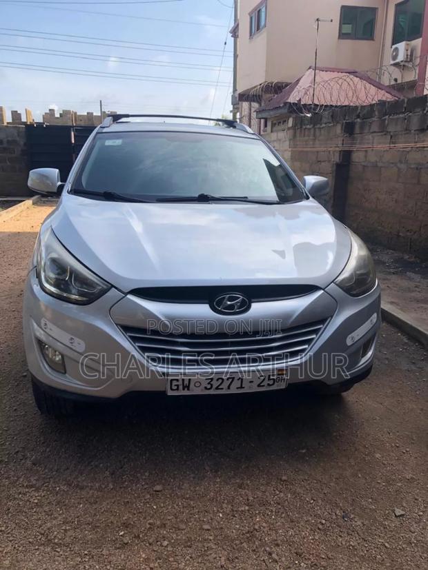 Hyundai Tucson GLS AWD 2013 Silver · Photo 2